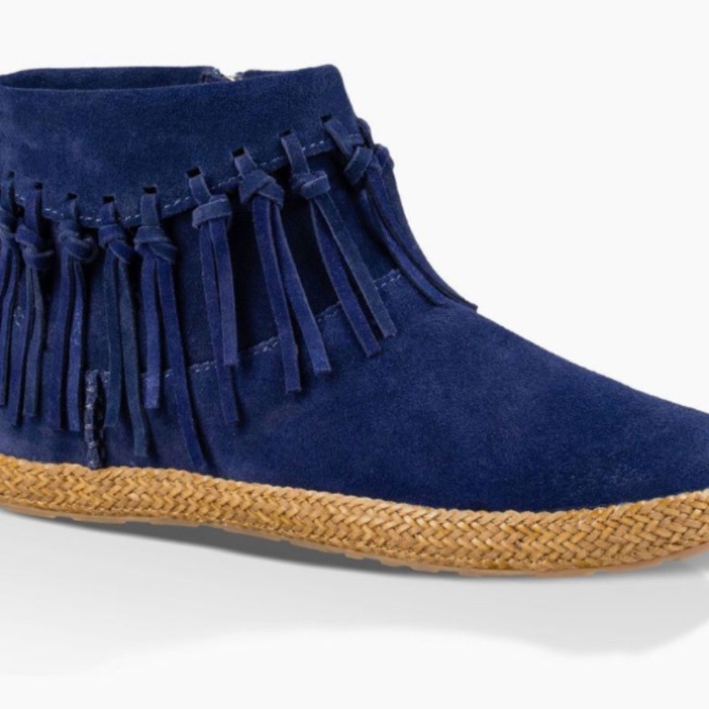 Ugg fringe booties